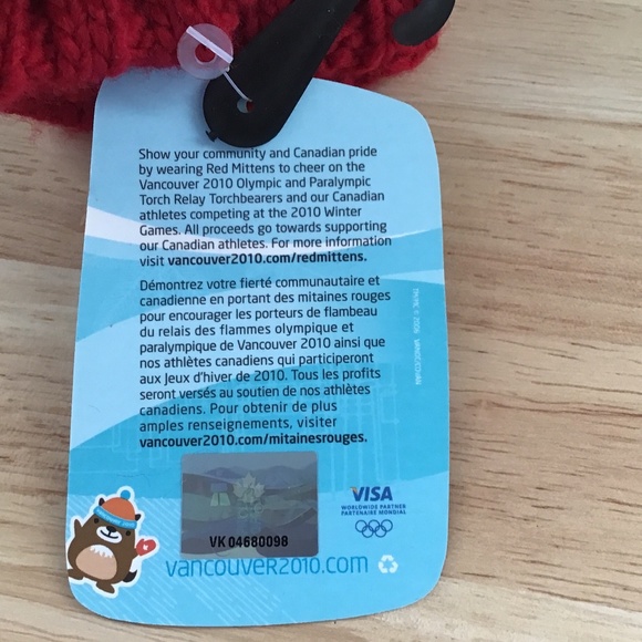 Vintage Vancouver 2010 Olympic Classic Red Mittens - Picture 5 of 5
